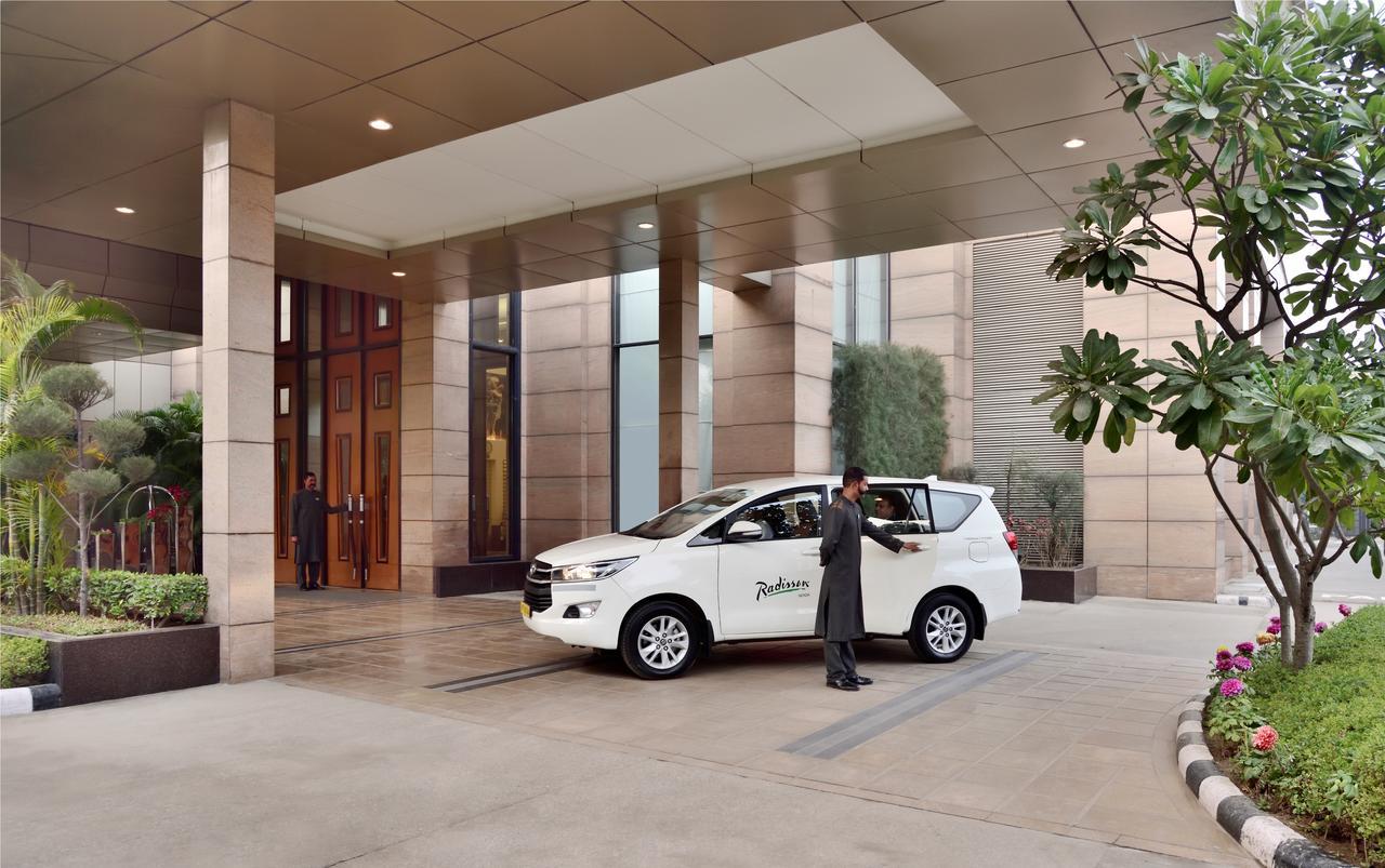 Radisson Noida Hotel Екстериор снимка