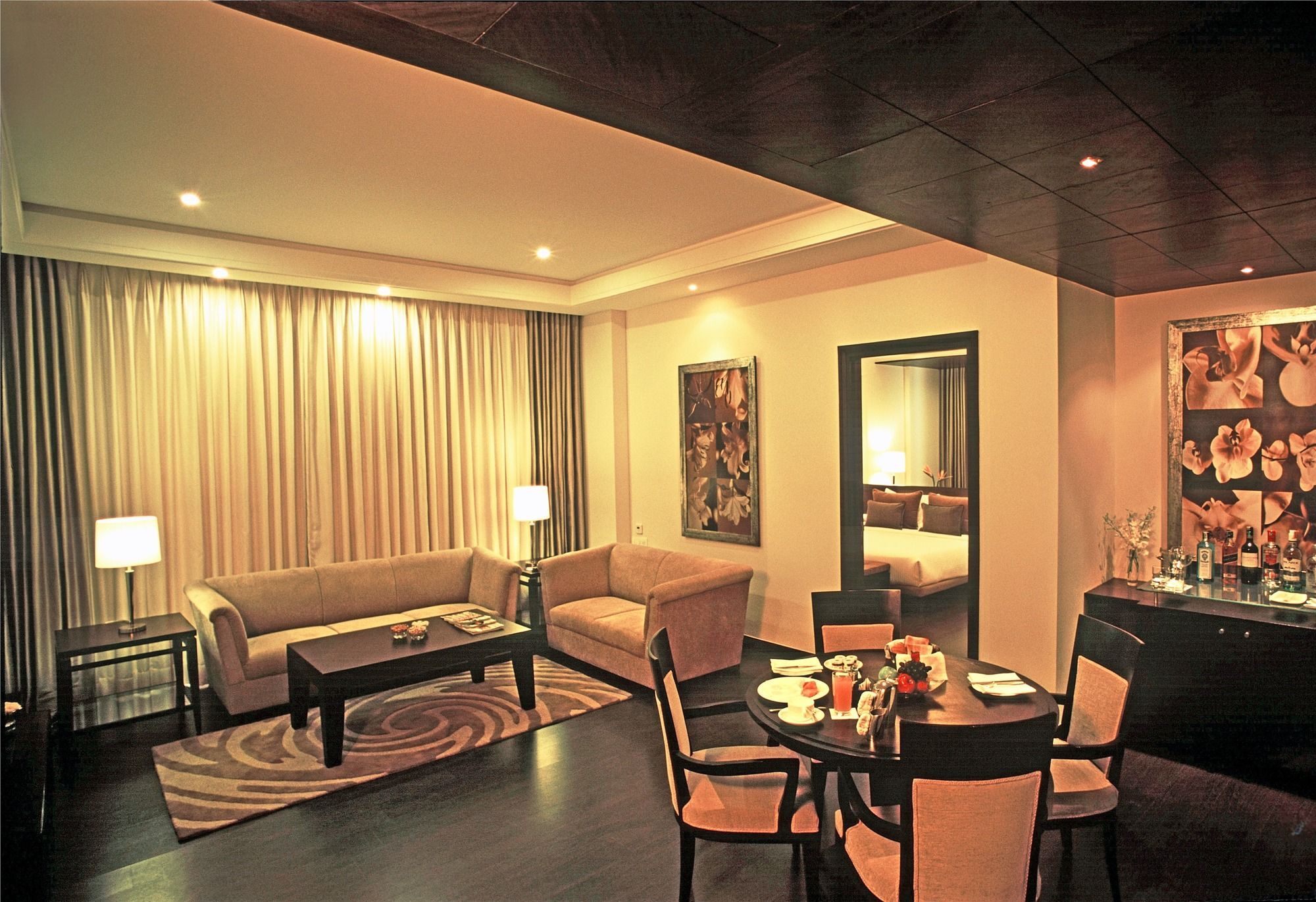 Radisson Noida Hotel Екстериор снимка