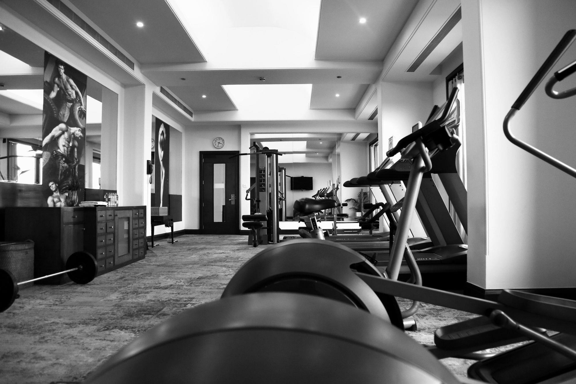 Radisson Noida Hotel Екстериор снимка